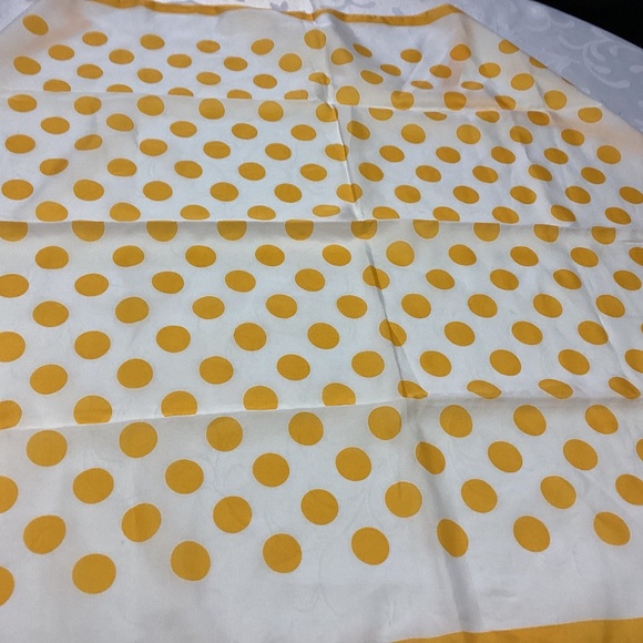 Yellow and white polkadot scarf vintage TRES – ELLE.  made in Italy MOMS STUFF - Picture 2 of 5